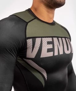 Venum ONE FC Impact Rashguard L/S Zwart Kaki 13 Venum ONE FC Impact Rashguard L/S Zwart Kaki -Boksen Winkel venum venum one fc impact rashguard l s zwart kaki 4