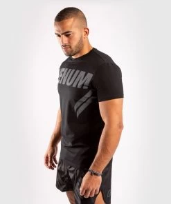 Venum ONE FC Impact T-shirt Zwart Zwart -Boksen Winkel venum venum one fc impact t shirt zwart zwart 5