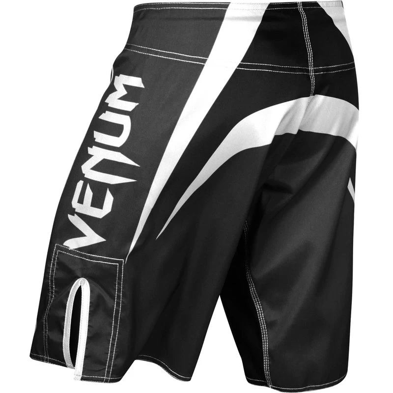 Venum Predator MMA Fight Shorts Zwart Wit 7 Venum Predator MMA Fight Shorts Zwart Wit - Afbeelding 5