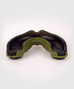Venum Predator Mouth Guard Mondbeschermer Khaki Zwart -Boksen Winkel venum venum predator mouth guard mondbeschermer kh 3