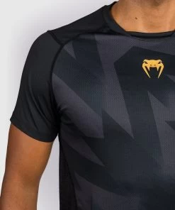 Venum Razor Dry Tech T-shirt Zwart Goud -Boksen Winkel venum venum razor dry tech t shirt zwart goud 2