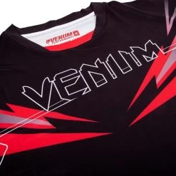 Venum Sharp 3.0 Dry Tech™ Trainings T-shirt Zwart Rood -Boksen Winkel venum venum sharp 30 dry tech trainings t shirt zw 2