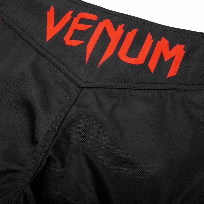 Venum SIGNATURE MMA Fightshorts Zwart Rood 4 Venum SIGNATURE MMA Fightshorts Zwart Rood - Afbeelding 2