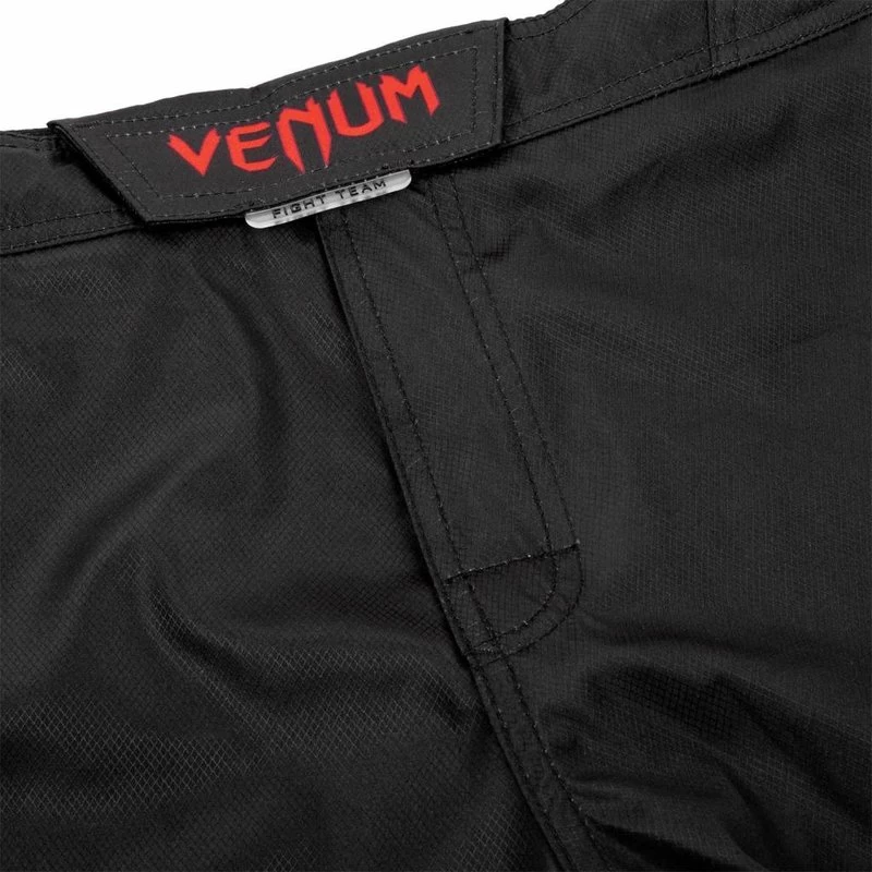 Venum SIGNATURE MMA Fightshorts Zwart Rood 7 Venum SIGNATURE MMA Fightshorts Zwart Rood - Afbeelding 5