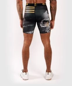Venum Skull Compression Shorts Zwart Goud -Boksen Winkel venum venum skull compression shorts zwart goud 5