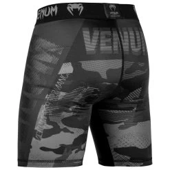Venum Tactical Compressie Short Camo Zwart 11 Venum Tactical Compressie Short Camo Zwart -Boksen Winkel venum venum tactical compressie short camo zwart 3