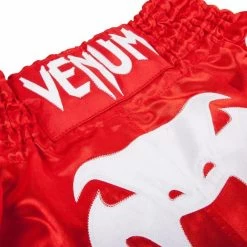 Venum Thai Kickboks Broekjes Bangkok Inferno Rood Kickboks Kleding -Boksen Winkel venum venum thai kickboks broekjes bangkok inferno 2