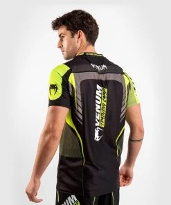Venum Training Camp 3.0 Dry Tech T-shirt Zwart Geel 18 Venum Training Camp 3.0 Dry Tech T-shirt Zwart Geel -Boksen Winkel venum venum training camp 30 dry tech t shirt zwar 7