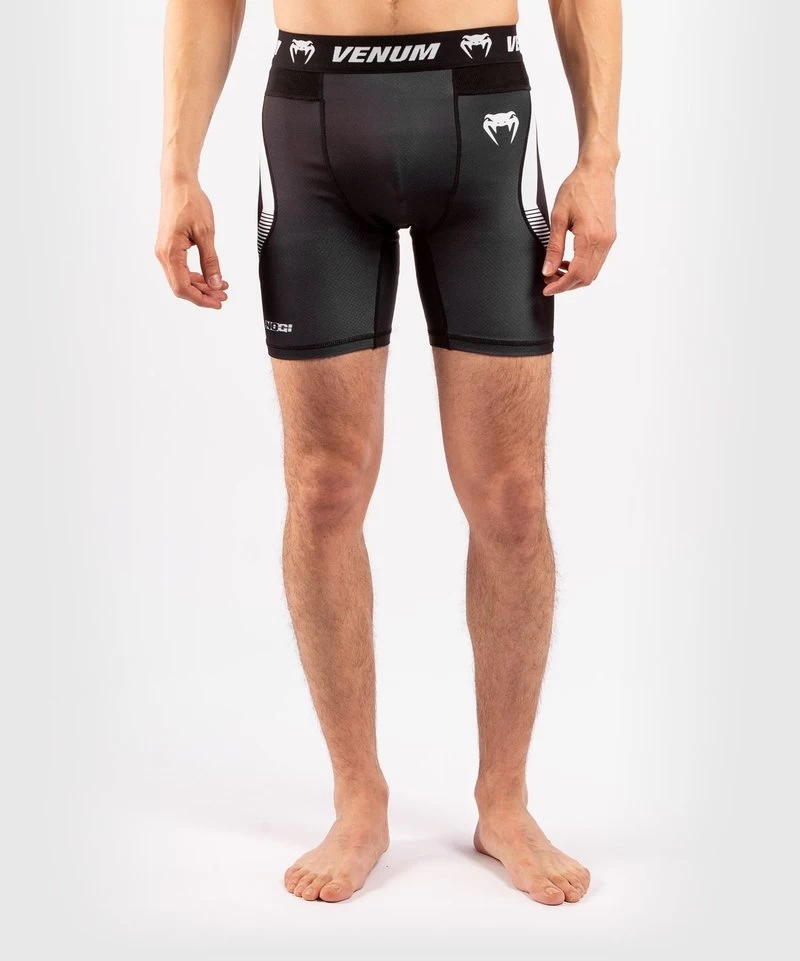Venum Vale Tudo No Gi 3.0 Compressieshort Zwart Wit 6 Venum Vale Tudo No Gi 3.0 Compressieshort Zwart Wit - Afbeelding 4